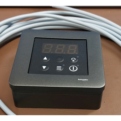Kombinationsaggregat som gör att Du kan köra med el eller elda med ved, 9 kW för bastu 7-13 m3